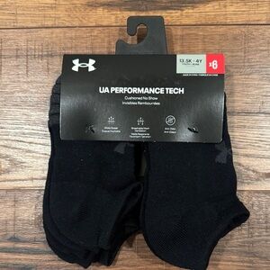 BRAND NEW! Youth Under Armour UA Performance Tech Socks - Black sz: 13.5k-4y